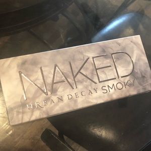 Naked Smoky Eye Palette